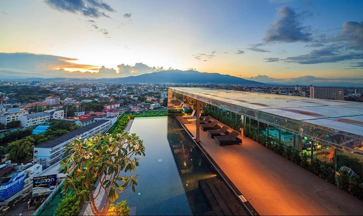 The Astra Suites Čiang Mai Exteriér fotografie